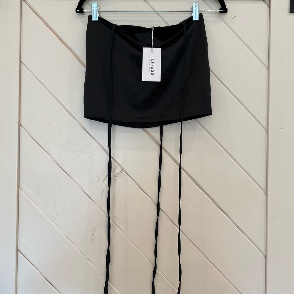 NWT Heiress Beverly Hills black tie up mini skirt - Picture 3 of 6